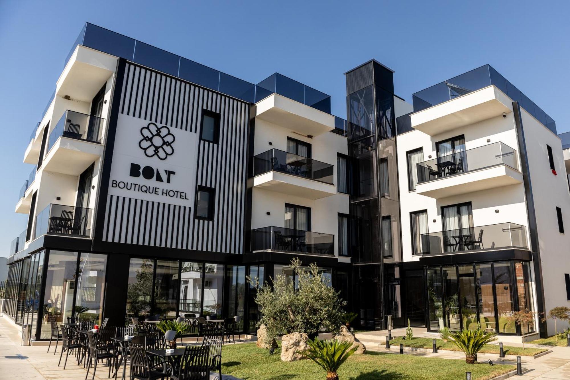 Bolt Boutique Hotel Lezhë Екстериор снимка