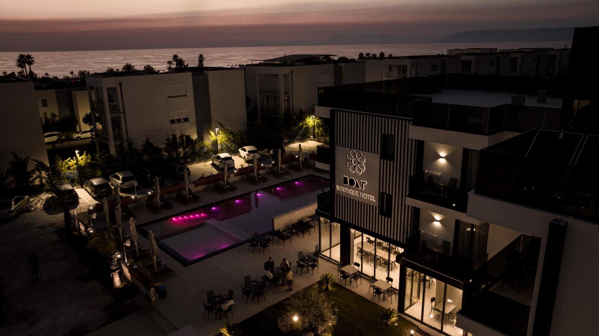 Bolt Boutique Hotel Lezhë Екстериор снимка