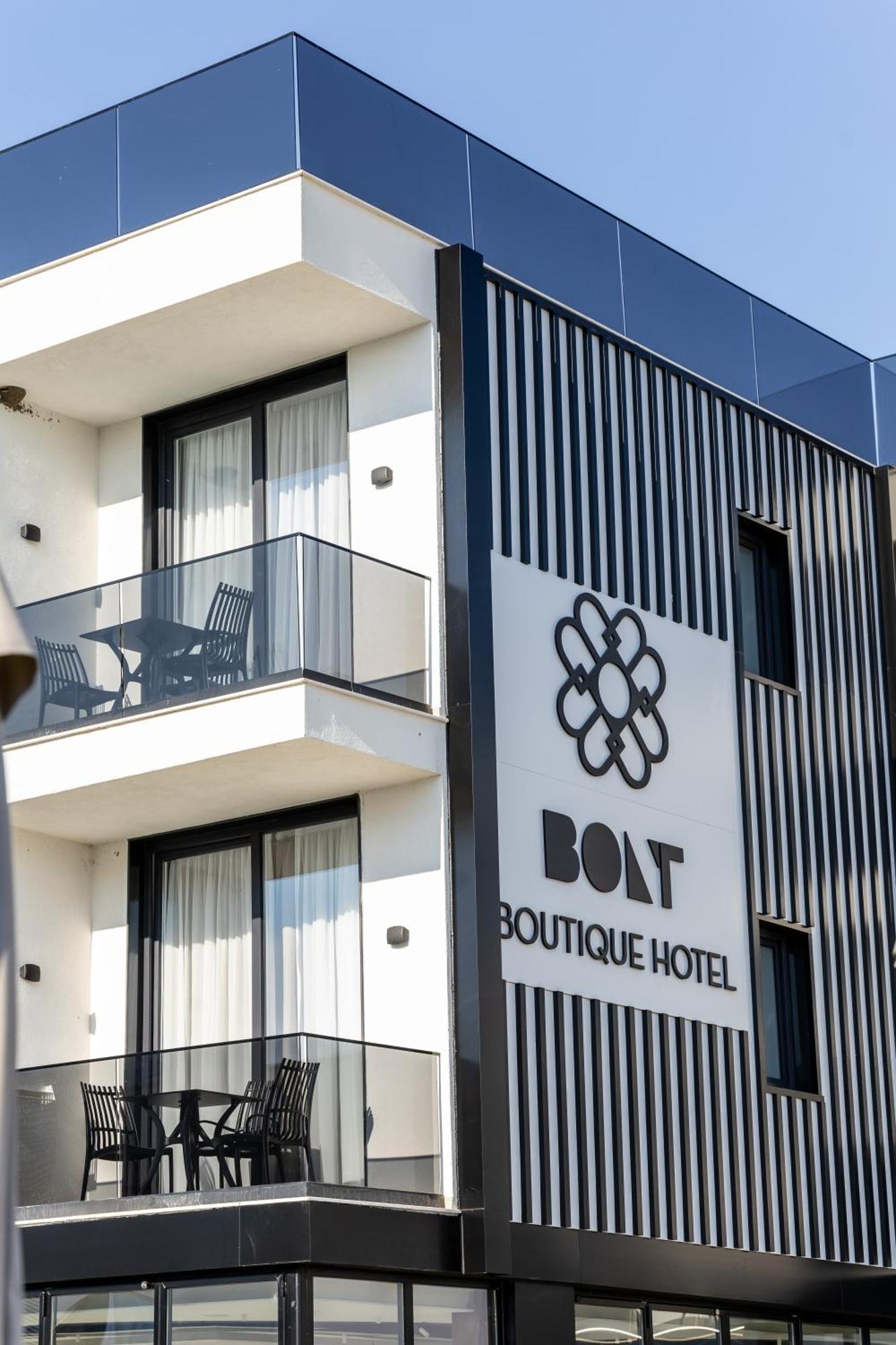 Bolt Boutique Hotel Lezhë Екстериор снимка