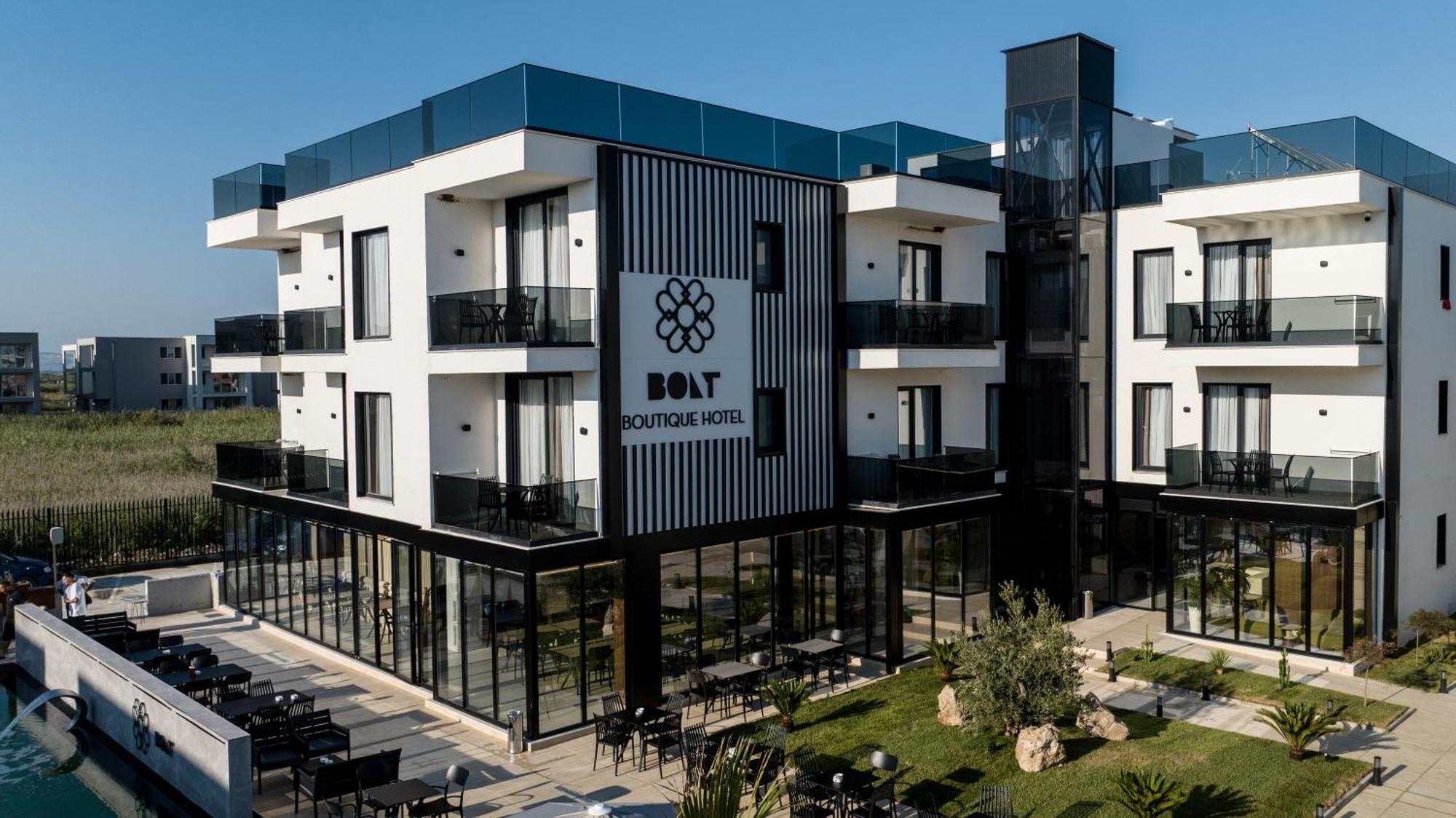 Bolt Boutique Hotel Lezhë Екстериор снимка