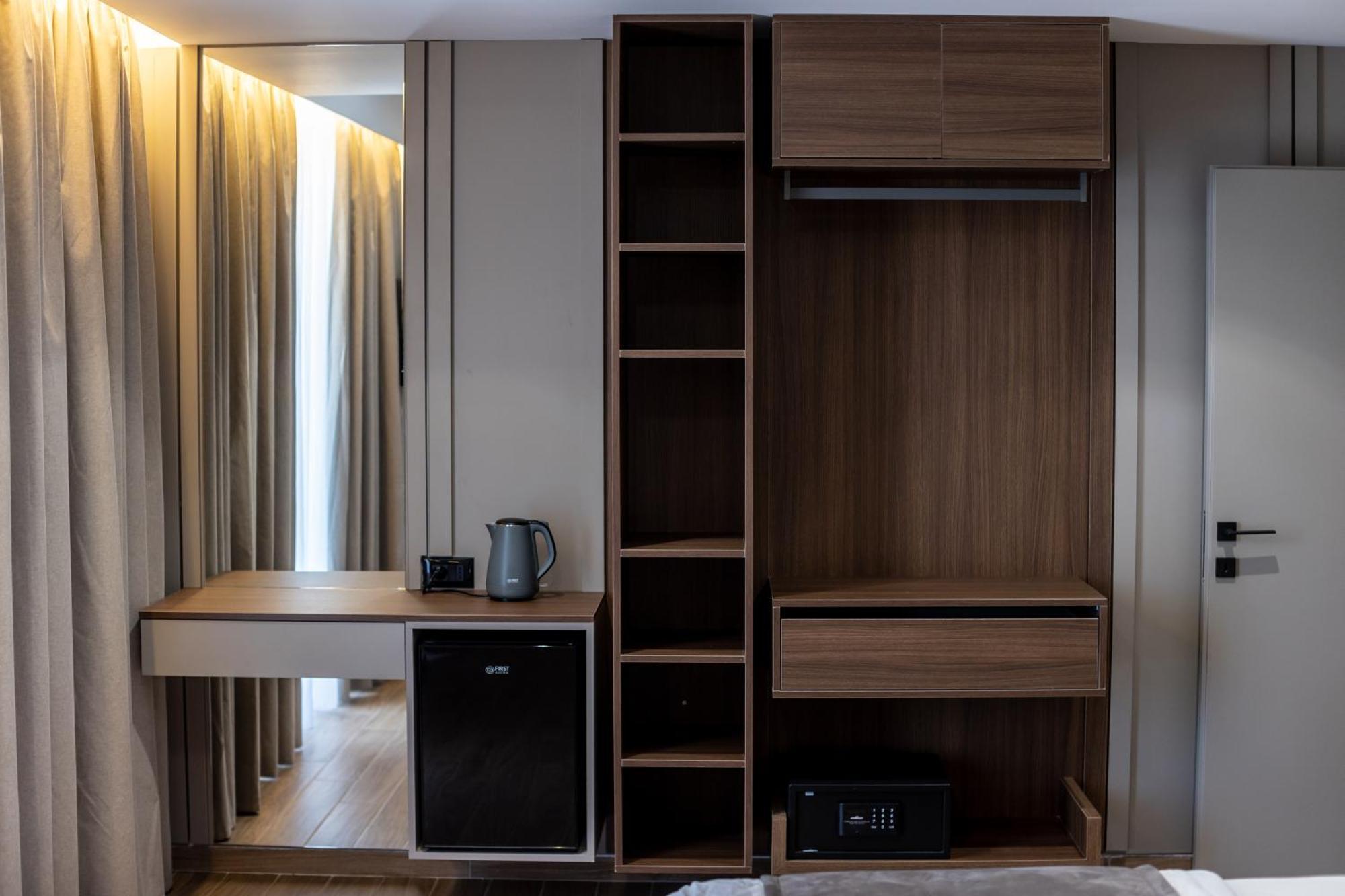 Bolt Boutique Hotel Lezhë Екстериор снимка