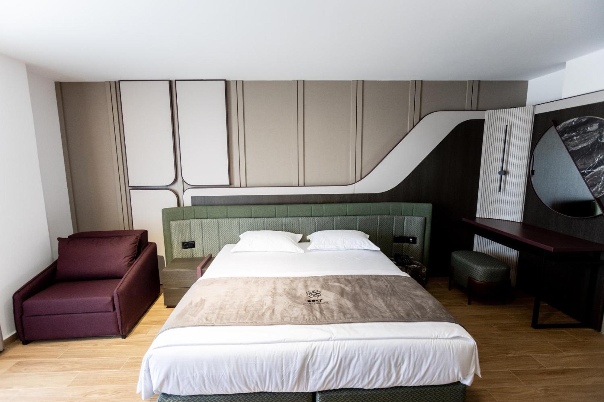 Bolt Boutique Hotel Lezhë Екстериор снимка