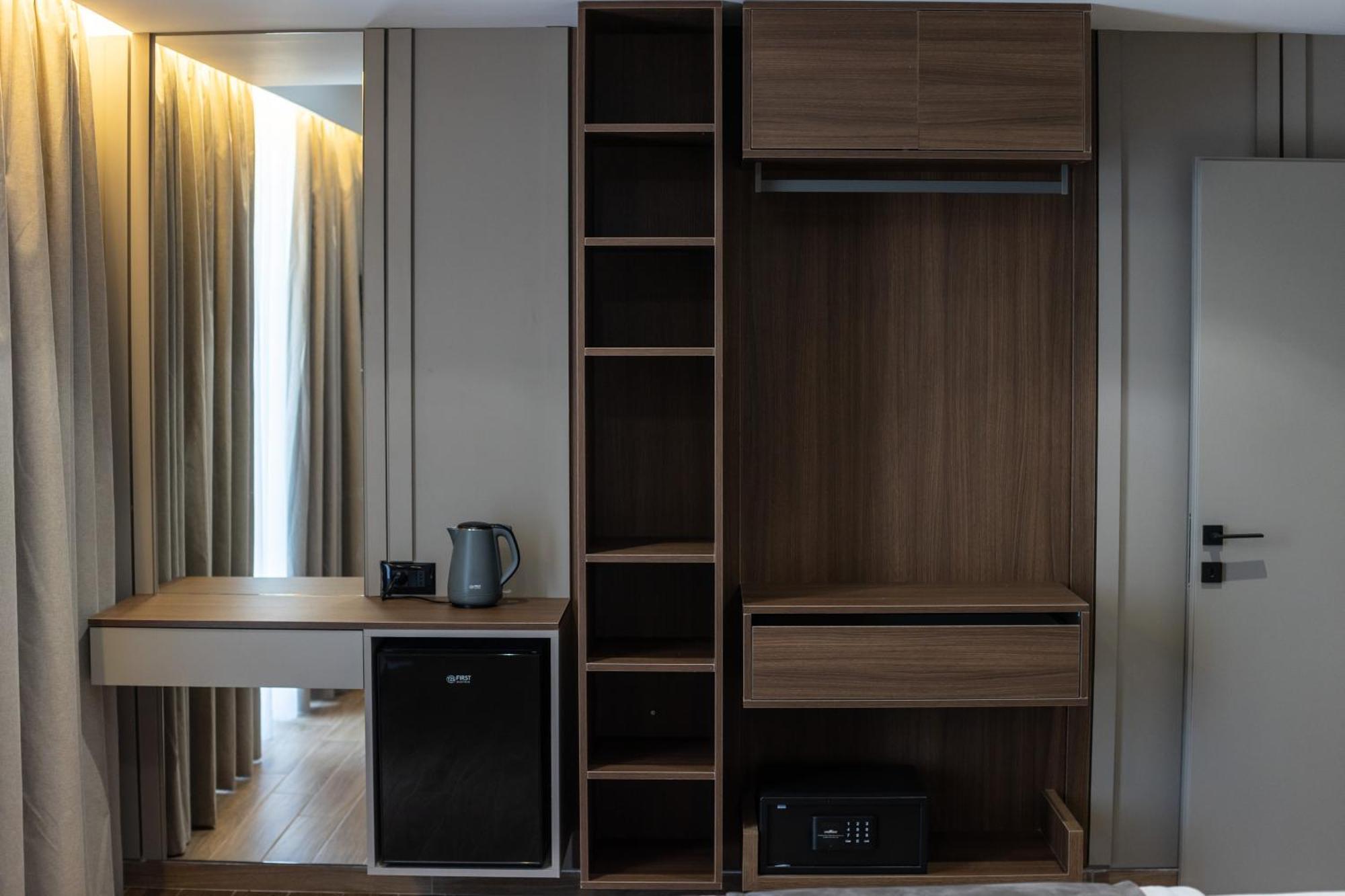 Bolt Boutique Hotel Lezhë Екстериор снимка
