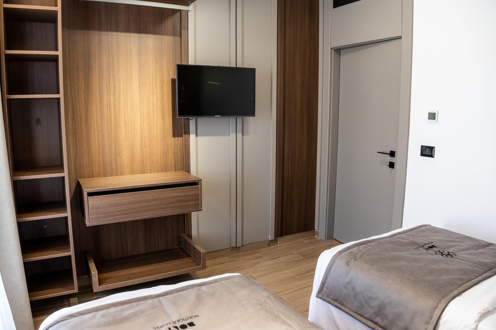 Bolt Boutique Hotel Lezhë Екстериор снимка